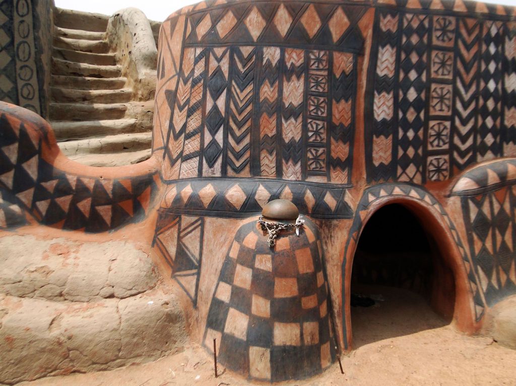 La imagen tiene un atributo ALT vacío; su nombre de archivo es tie-10.jpg